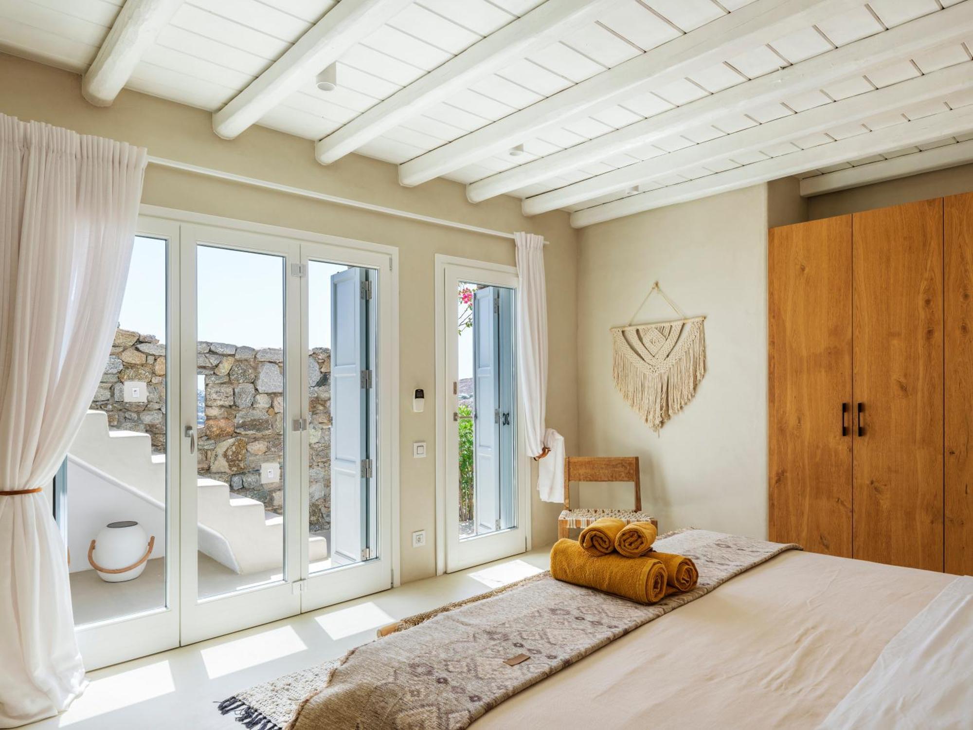 V&V Guest House - Luxury Suites Ornos  Exterior foto